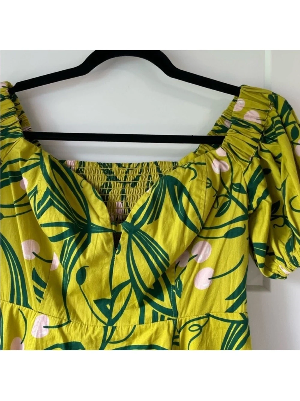 Maeve Puff-Sleeve Sweetheart Dress in Cherry Chartreuse‎ - Picture 7 of 14